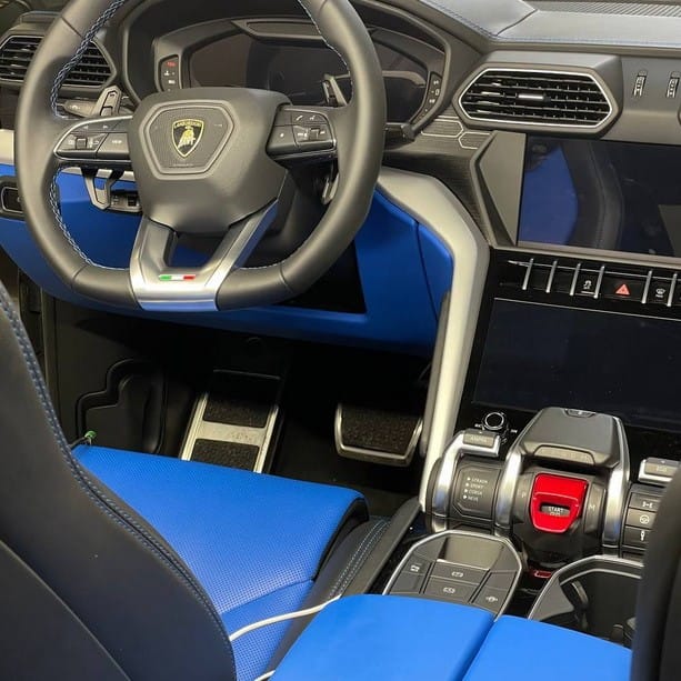 lemus_okleika_v_minske