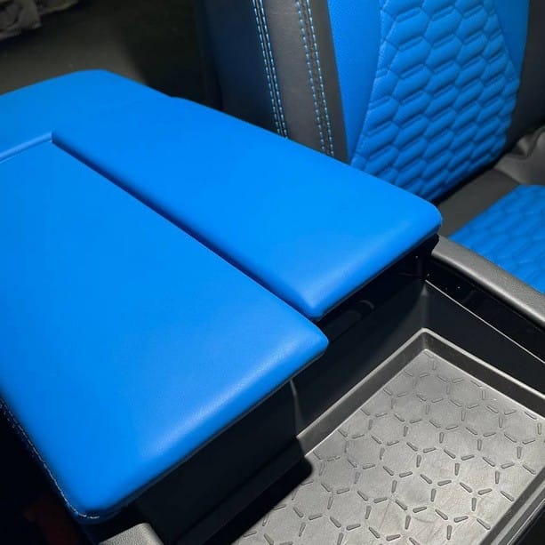 lemus_okleika_v_minske