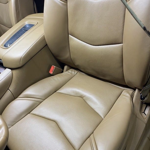 lemus_okleika_v_minske