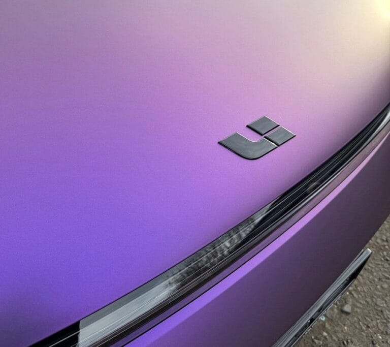 Lixiang с эксклюзивной фиолетовой оклейкой