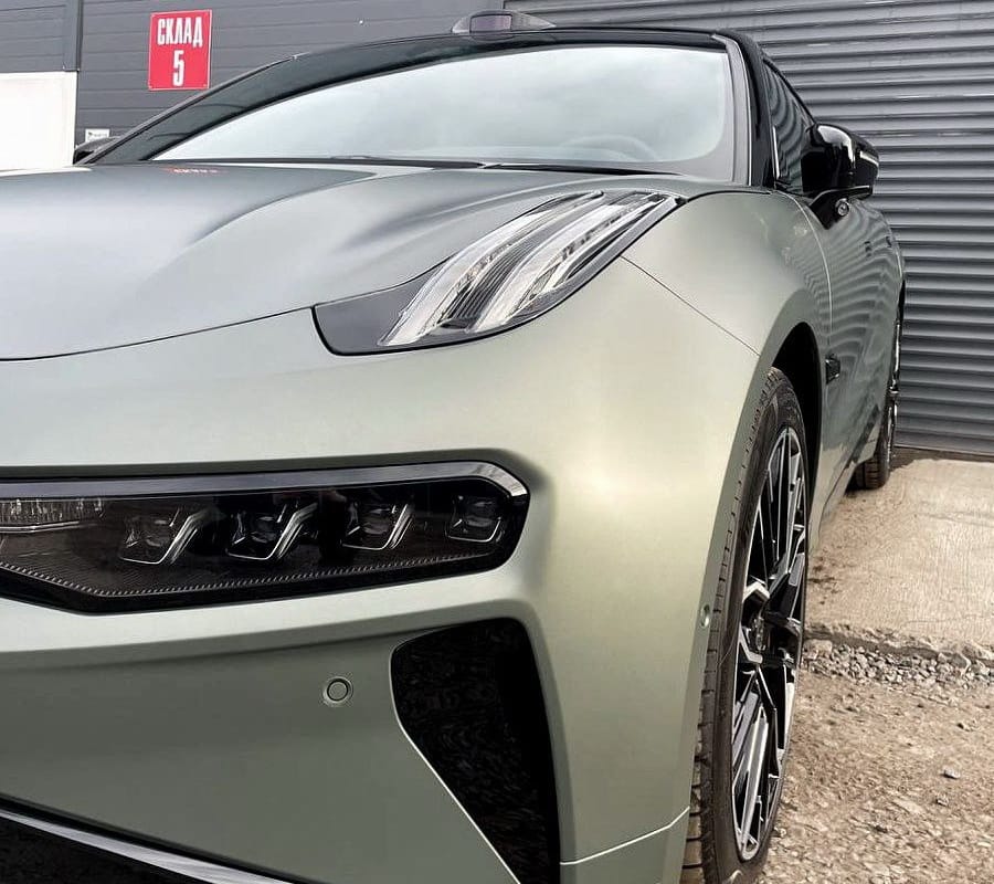 ZEEKR 3 Студия детейлинга LEMUS Zeekr 001 после профессиональной оклейки пленкой