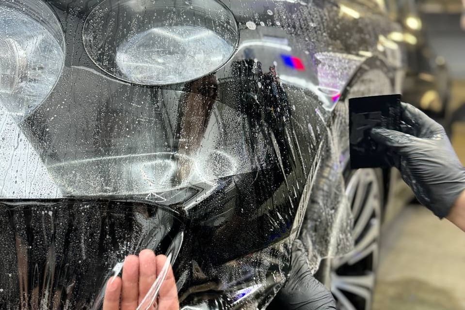 BENTLEY 5 Студия детейлинга LEMUS Процесс оклейки Bentley в Минске