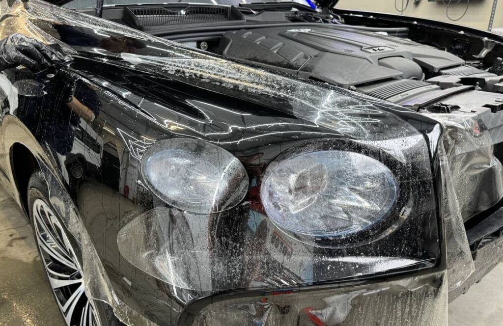 BENTLEY 1 Студия детейлинга LEMUS Процесс оклейки Bentley в Минске