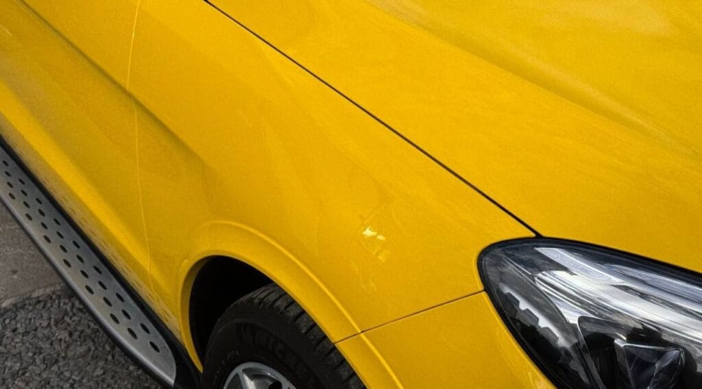 Желтый Mercedes GLE63 после смены цвета бронепленкой