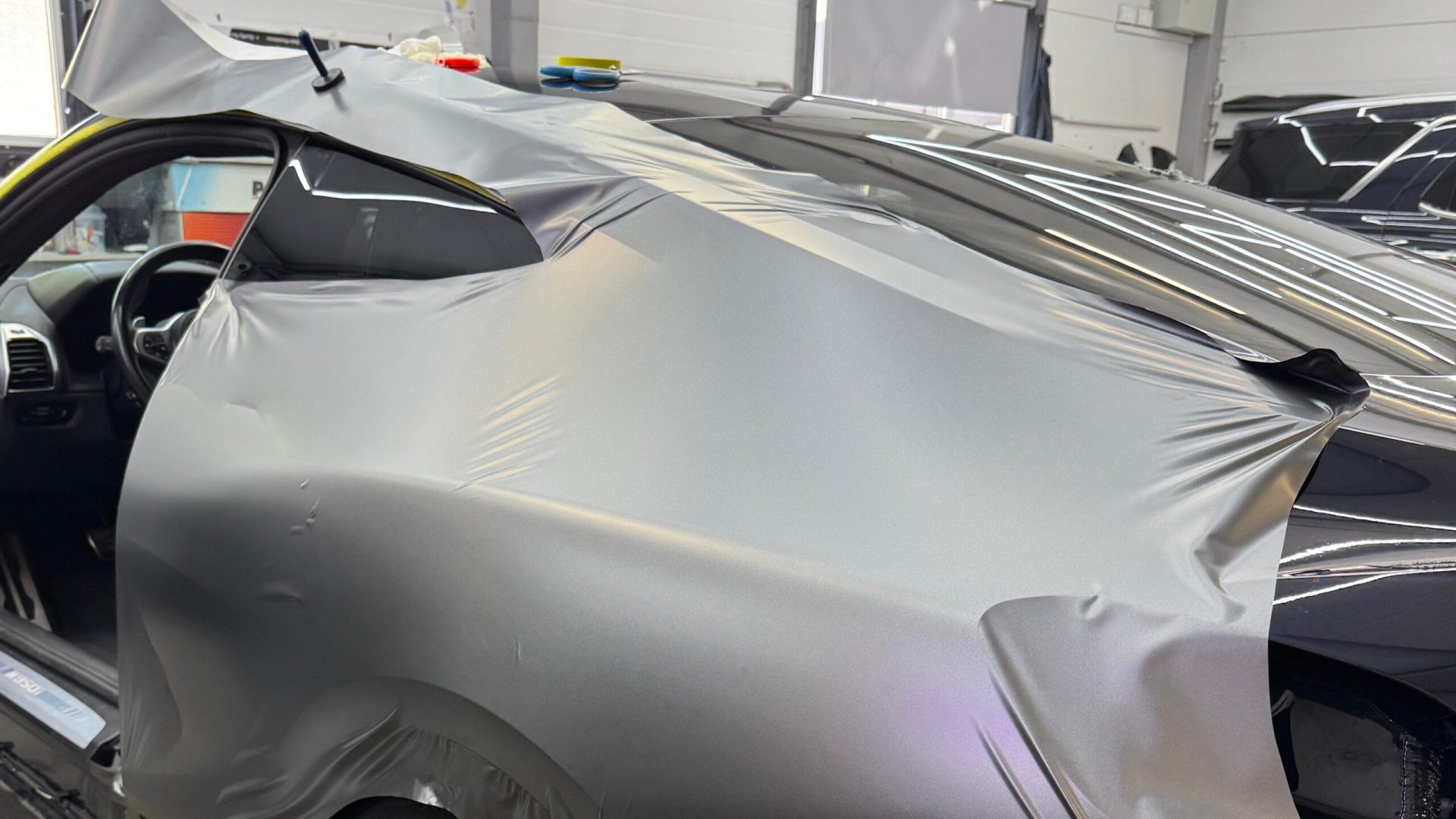 Оклейка BMW 850 до оклейки в Минске