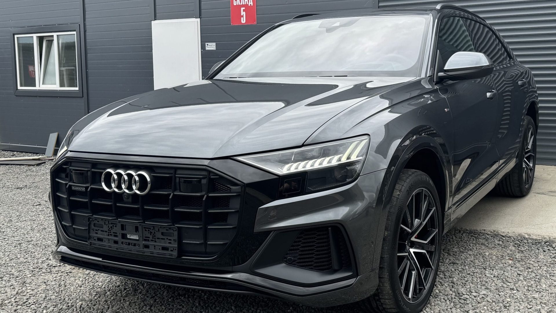 AUDI 2 Студия детейлинга LEMUS Оклейка Audi Q7 в Минске