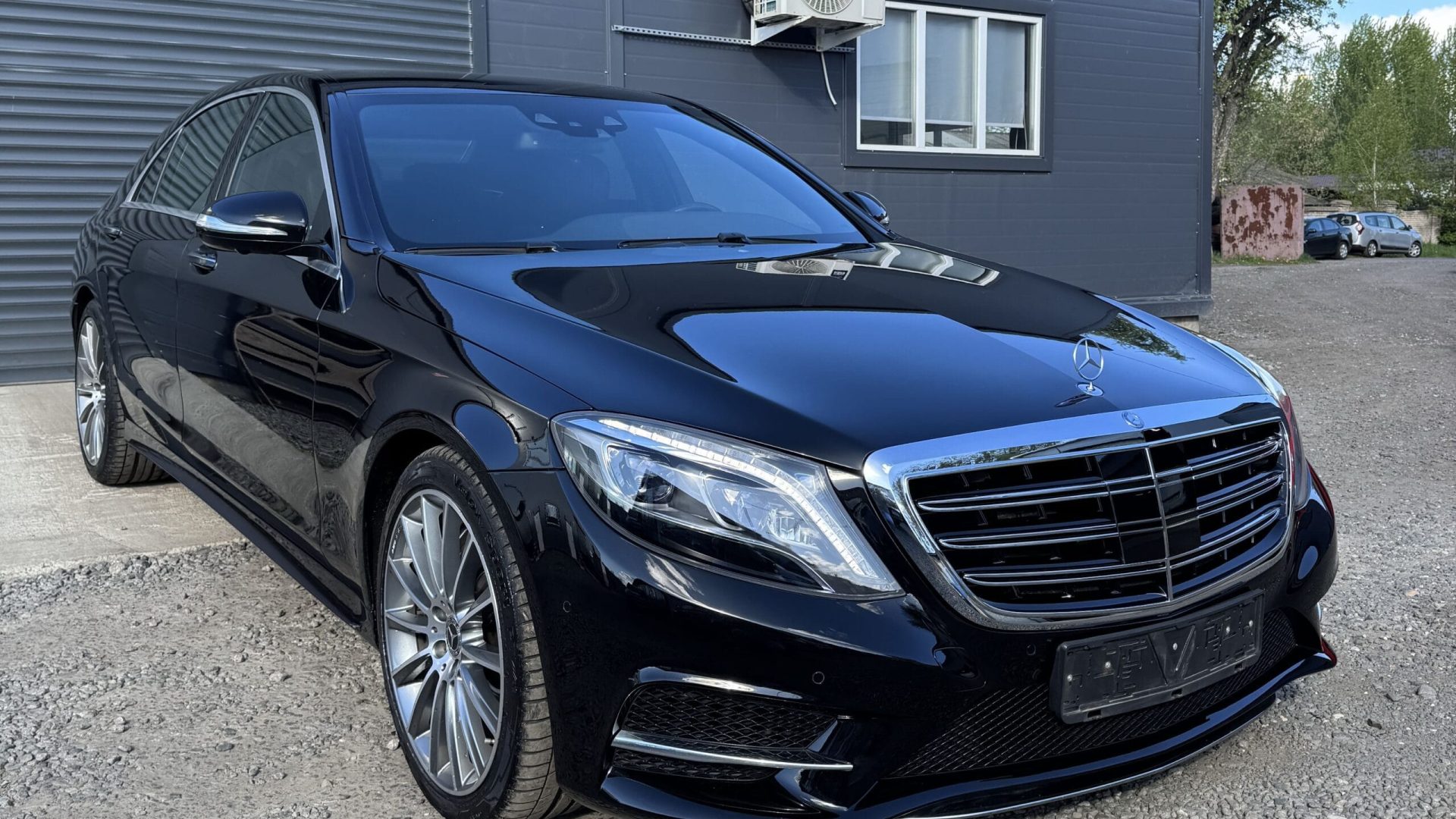 Оклейка Mercedes пленкой - полное преображение кузова